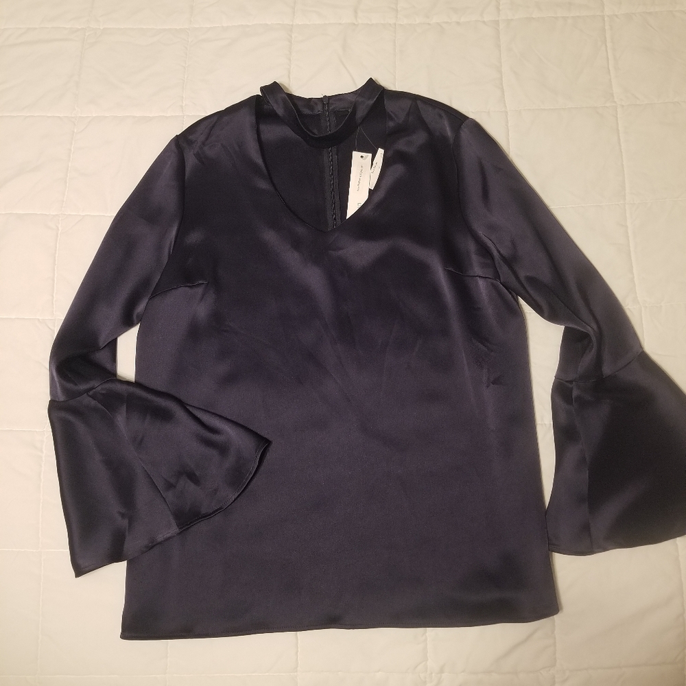 NWT Drew Ladies Blouse sz M